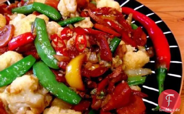 Burmesisches Gemüse mit Peperoni