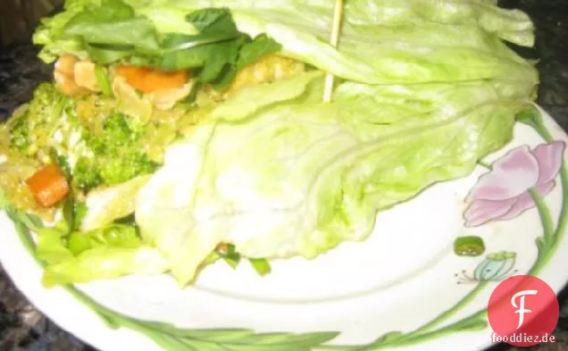 Knusprige asiatische Salat Wraps