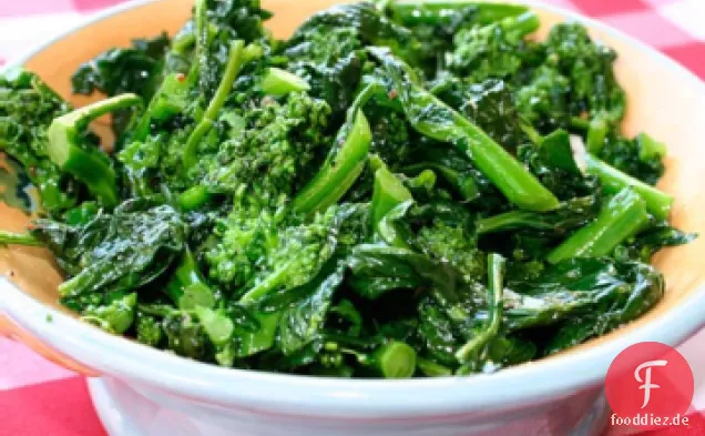 Brokkoli und Rapini mit Zitrone und Schalotten