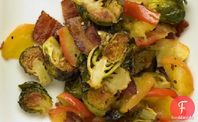Rosenkohl mit Speck und Apfel