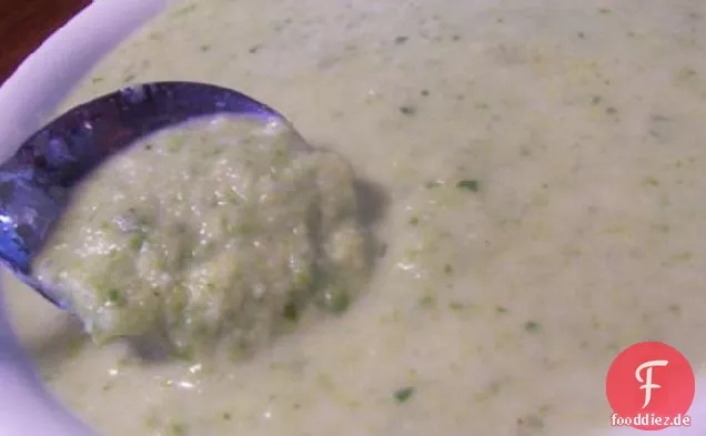 Cremige einfache Rosenkohlsuppe