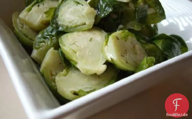 Rosenkohl mit Knoblauch-Dill-Sauce