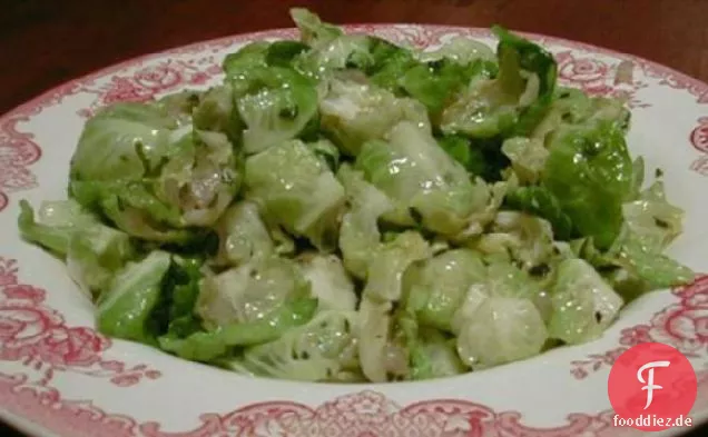 Sautierte Rosenkohlblätter