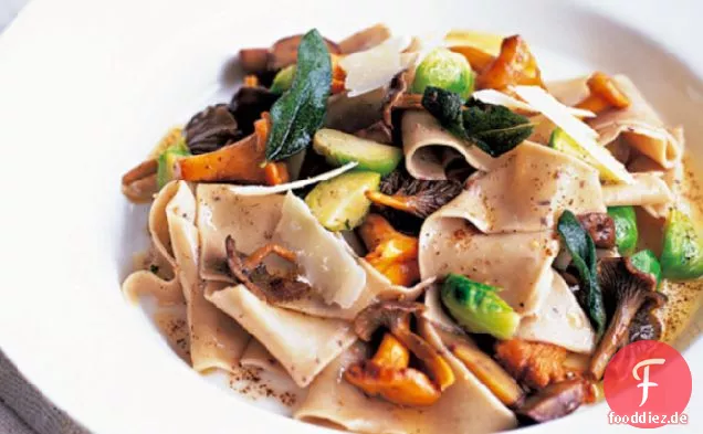 Pasta Lumpen mit Waldpilzen und Rosenkohl Rezept