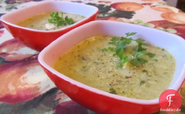 Creme von Rosenkohl geröstete Knoblauchsuppe