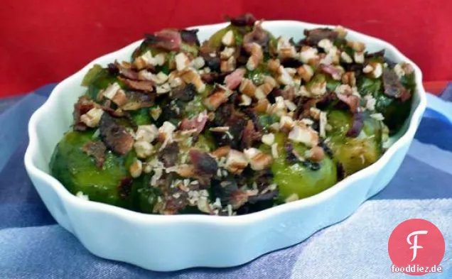 Rosenkohl mit Speck und Pekannüssen