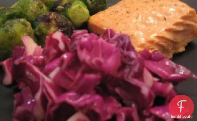 Knackiger Rotkohlsalat