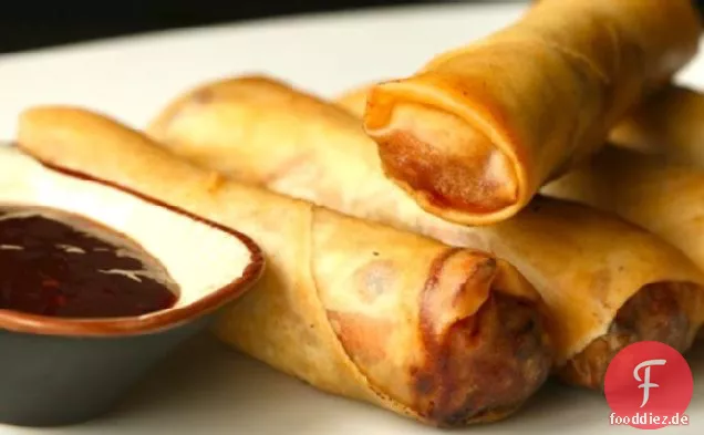 Knusprige Schweinefleisch-Kohl-Eierbrötchen