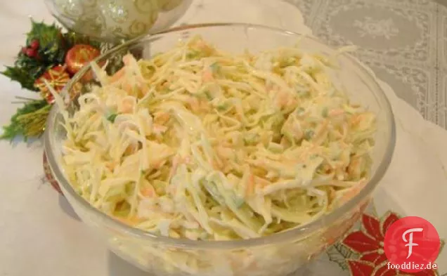 Grundlegende Familientreffen Krautsalat