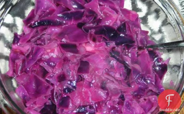 Sautierter Rotkohl mit Äpfeln