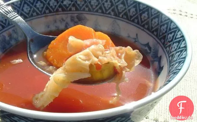 Minestrone mit italienischer Wurst