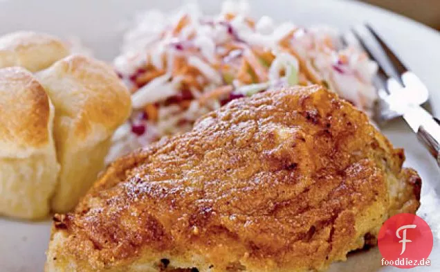 Buttermilch Ofen gebratenes Huhn mit Krautsalat