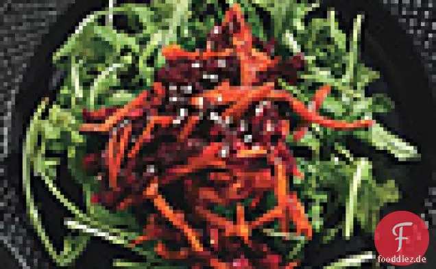 Rüben-Karotten-Salat mit Koriander und Sesamsalz
