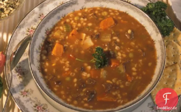 Rindfleisch, Gerste und Gemüsesuppe