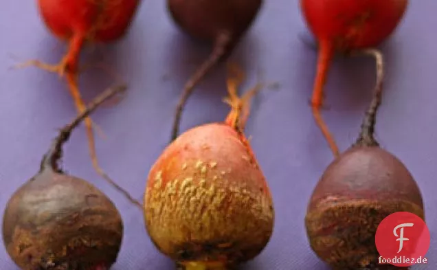 Rote Beete, Sumach und Süßkartoffelsalat