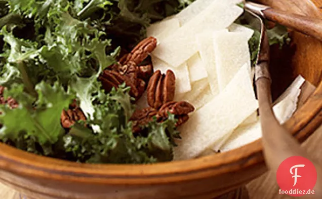 Chicorée, Jicama und Pekannusssalat