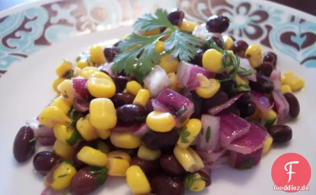 Sehr fettarmer schwarzer Bohnen-Mais-Salat