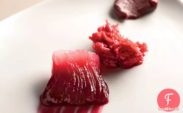 Rüben-und-Orange-infundierte Daikon mit Zwiebelpüree