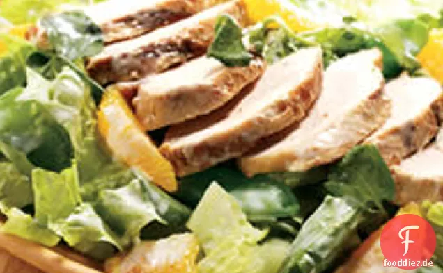 Warmer Gingered Chicken Salat mit knusprigen Grüns