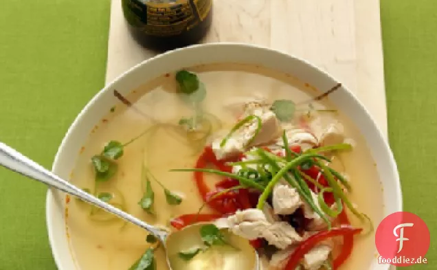 Asiatische Hühnchen-Chili-Suppe