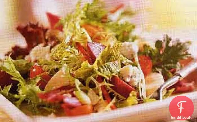 Palmenherzen Salat mit Rüben und Blauschimmelkäse