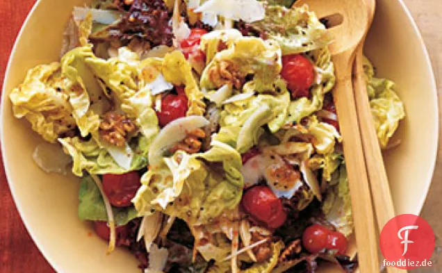Wintersalat mit gerösteten Kirschtomaten