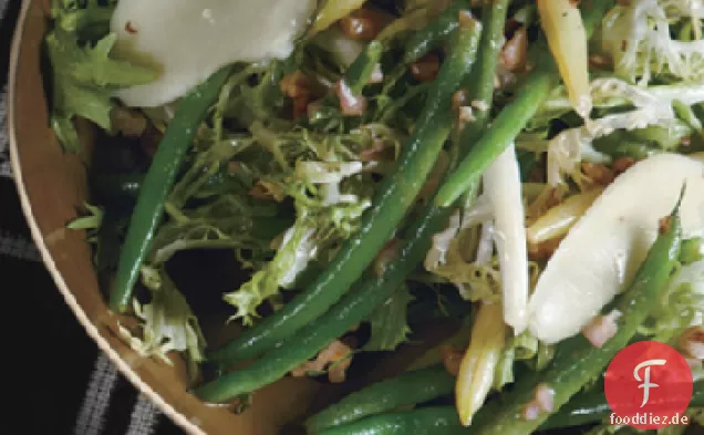 Sommer-Bohnen-Salat mit Gerösteten Walnüssen und Pecorino-Fresco
