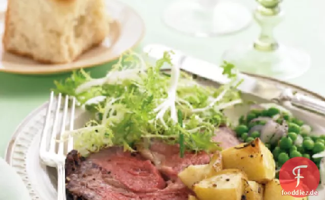 Frisee-Salat mit Dijon-Vinaigrette