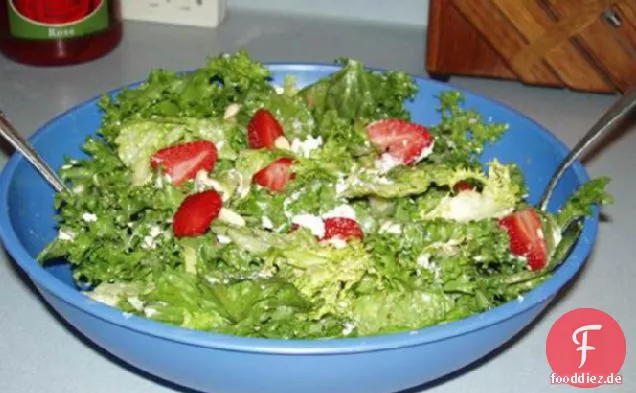 Pacific Northwest Erdbeere, Ziegenkäse & Pinienkerne Salat