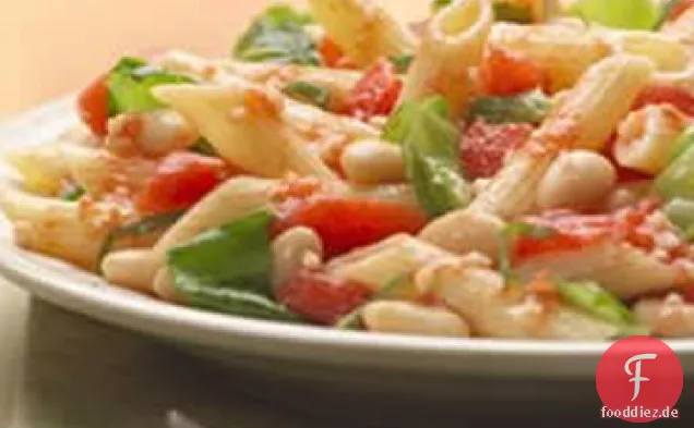 Pasta nach toskanischer Art mit Cannellini
