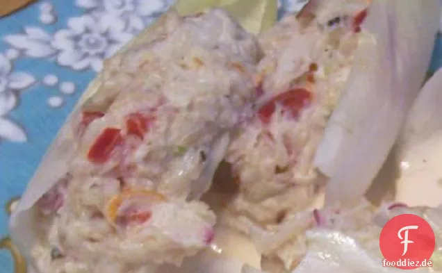Krabbensalat auf Endivien Vorspeise