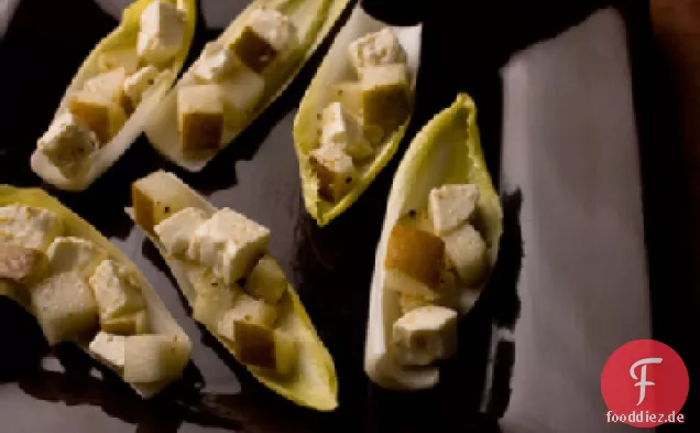 Birnen- und Feta-Bisse
