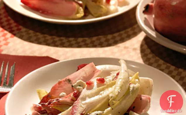 Endivien, Blauschimmelkäse und Granatapfelsalat