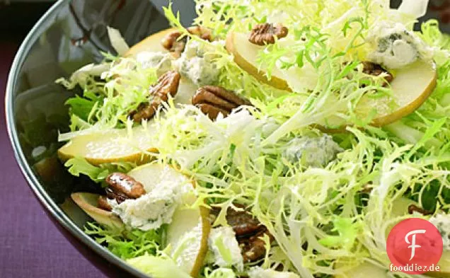 Asiatischer Birnensalat mit Pekannüssen