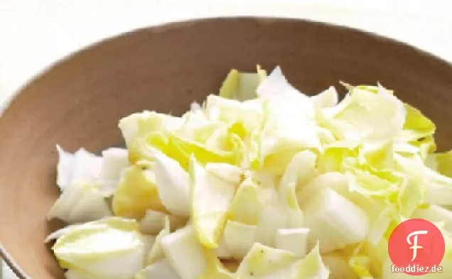 Knuspriger Endiviensalat