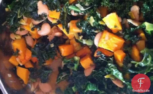 Butternusskürbis, Weiße Bohnen und Grünkohlragout (vegan)