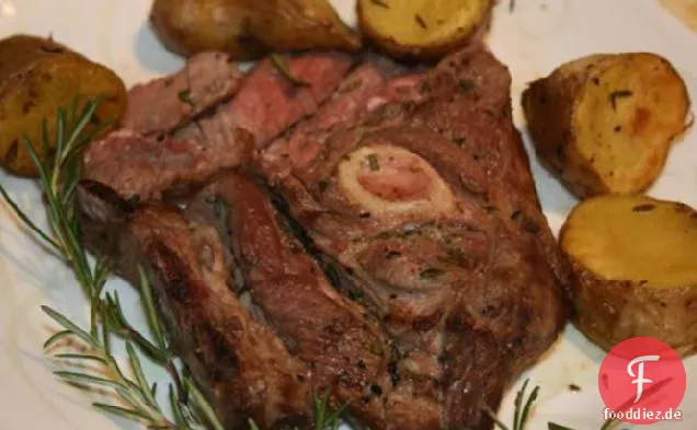 Gegrillte Schulter Lammkoteletts Mit Knoblauch-Rosmarin Marinade