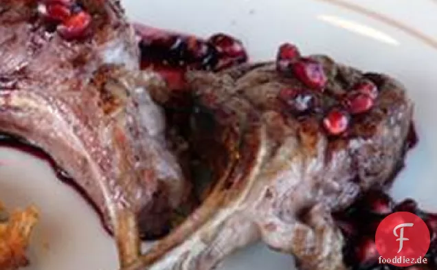Gegrillte Lammkoteletts mit Granatapfel-Portwein