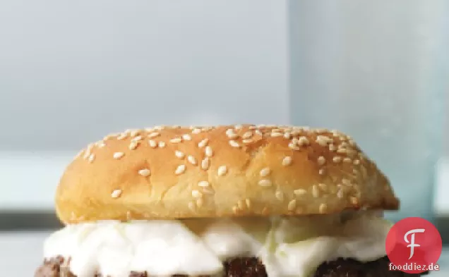 Lammburger mit Joghurtsauce