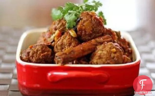 Kofta à la Sauce Tomate