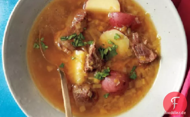 Lamm-, Kartoffel- und Laucheintopf