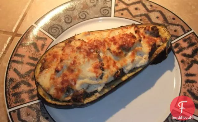 Gefüllte Auberginen im Moussaka-Stil (Aubergine)