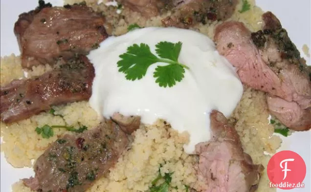 Würziges Lamm mit Knoblauch-Couscous