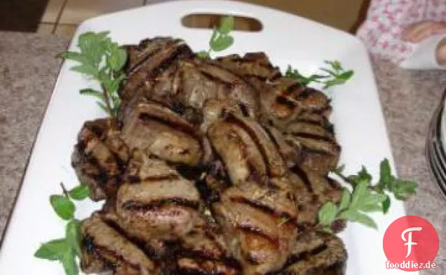Schneiden Sie gegrillte Lammkoteletts