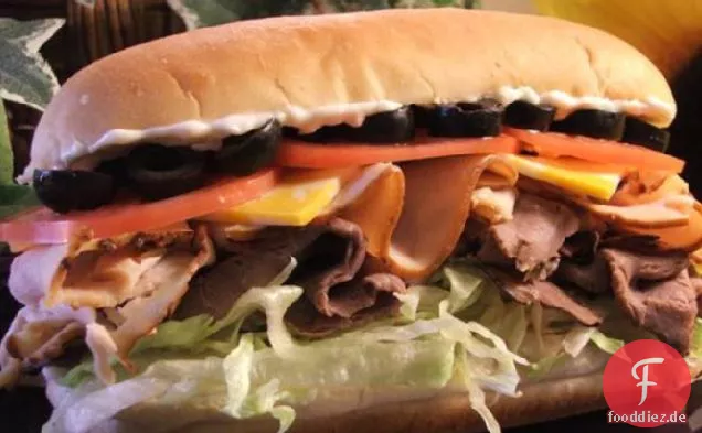 Kellys 3-Fleisch 2-Käse geladen Subs!