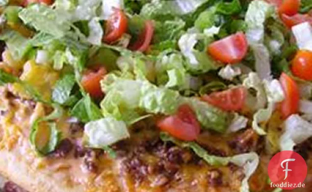 Große Cheeseburger Pizza