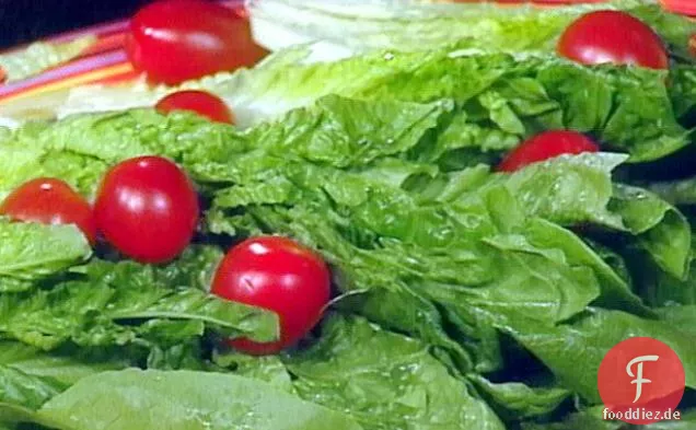 Romaine Herzen mit Zitrone Schnittlauch Vinaigrette