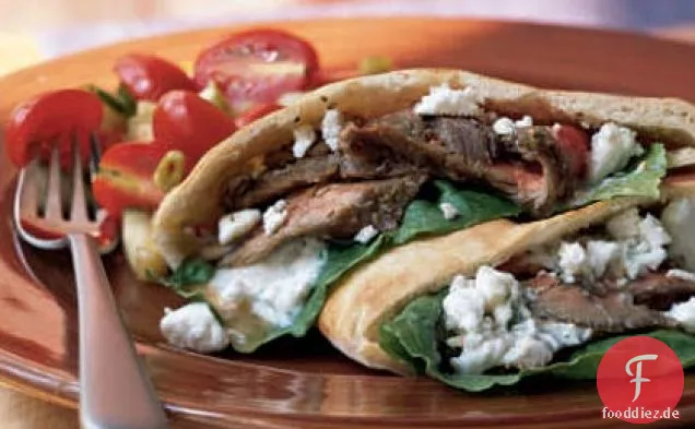 Griechisches Steak Pitas mit Dillsauce