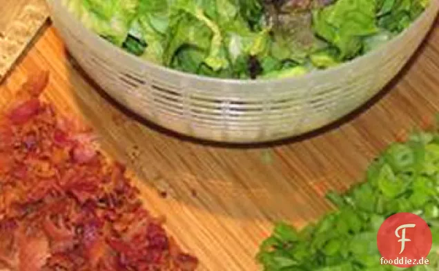 Getöteter Salat und Zwiebel