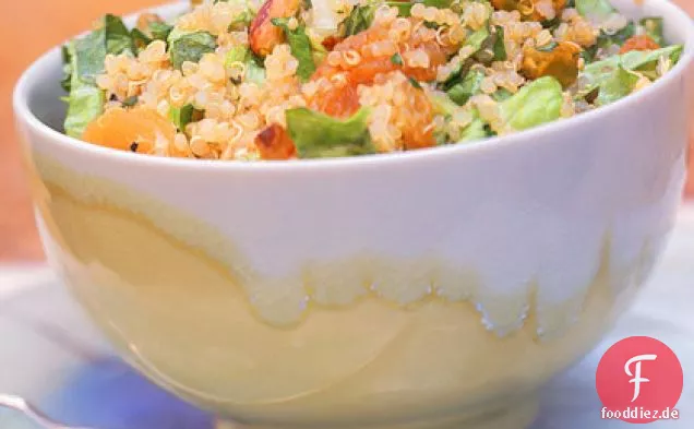 Quinoa-Salat mit Aprikosen und Pistazien